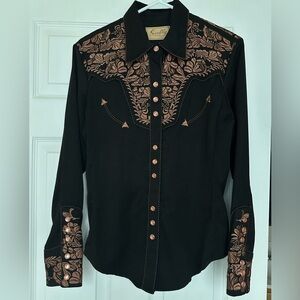 Scully woman’s floral embroidered long sleeve western shirt